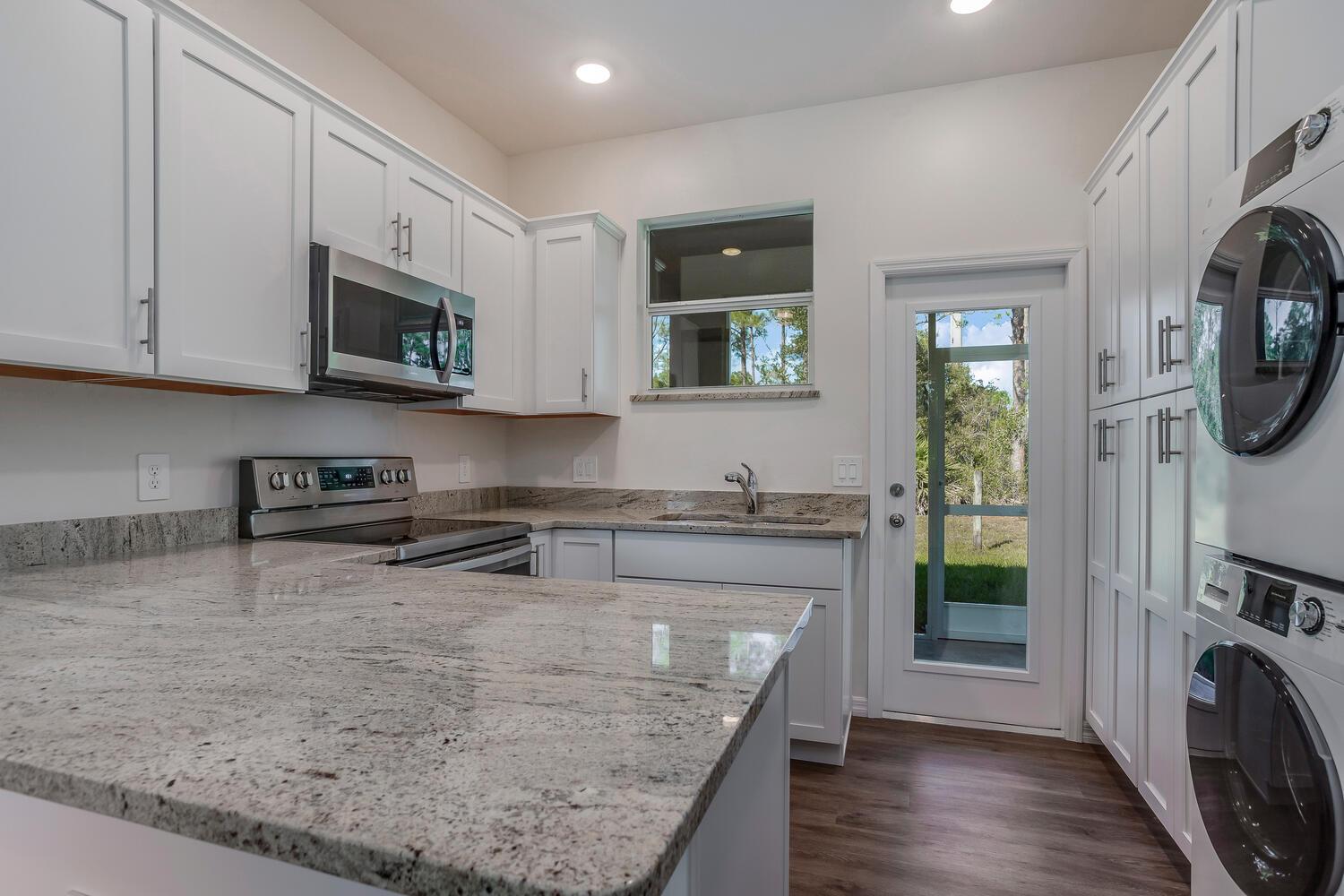 2995-Bateman-Rd-Alva-FL-33920-large-007-004-2995BatemanRdAlvaFL33920FULL-1500x1000-72dpi 2995-Bateman-Rd-Alva-FL-33920-large-007-004-2995BatemanRdAlvaFL33920FULL-1500x1000-72dpi