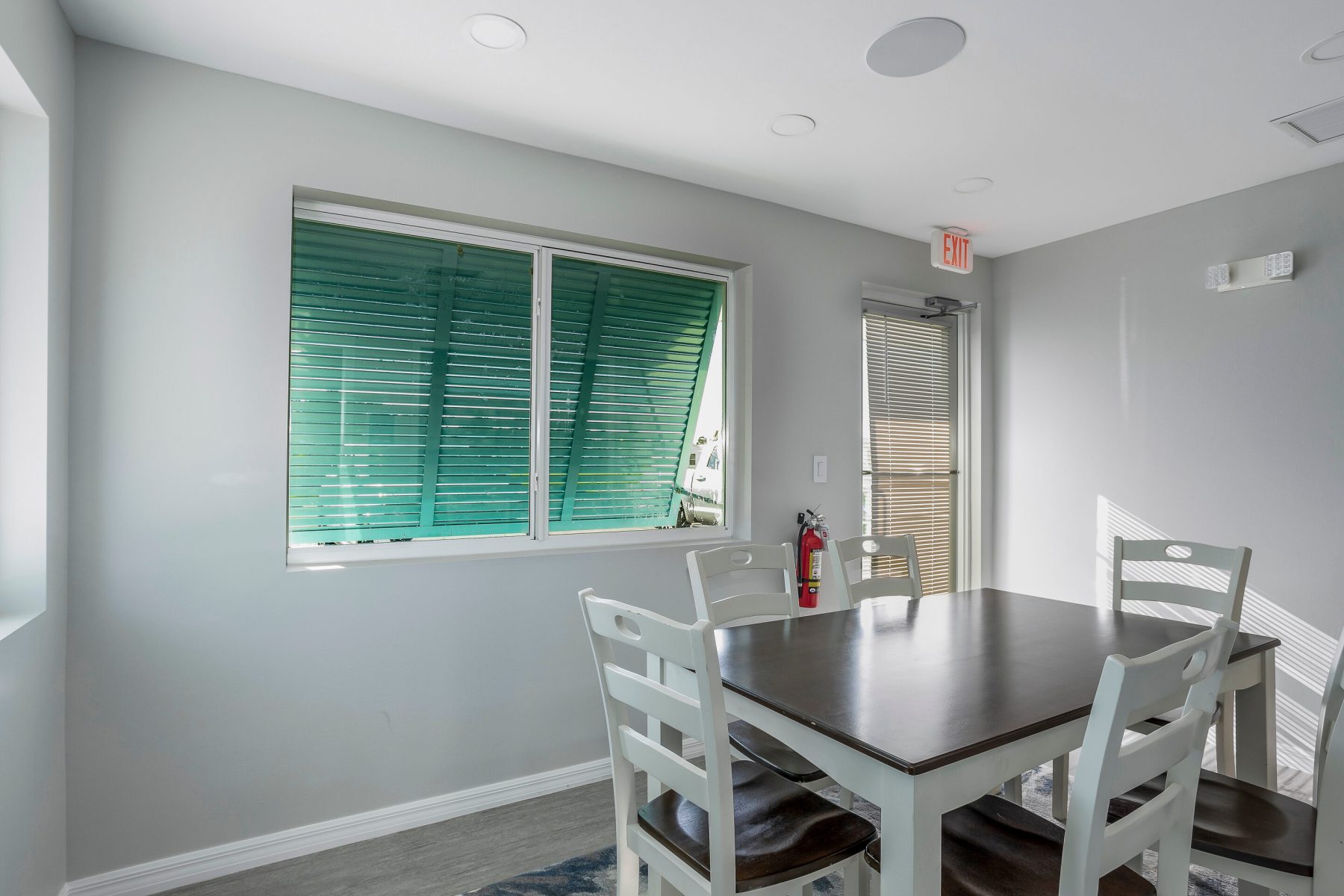 20518-Tahitian-Blvd-Estero-FL-print-021-025-Estero-Bay-VillageFULL-2880x1920-300dpi 20518-Tahitian-Blvd-Estero-FL-print-021-025-Estero-Bay-VillageFULL-2880x1920-300dpi