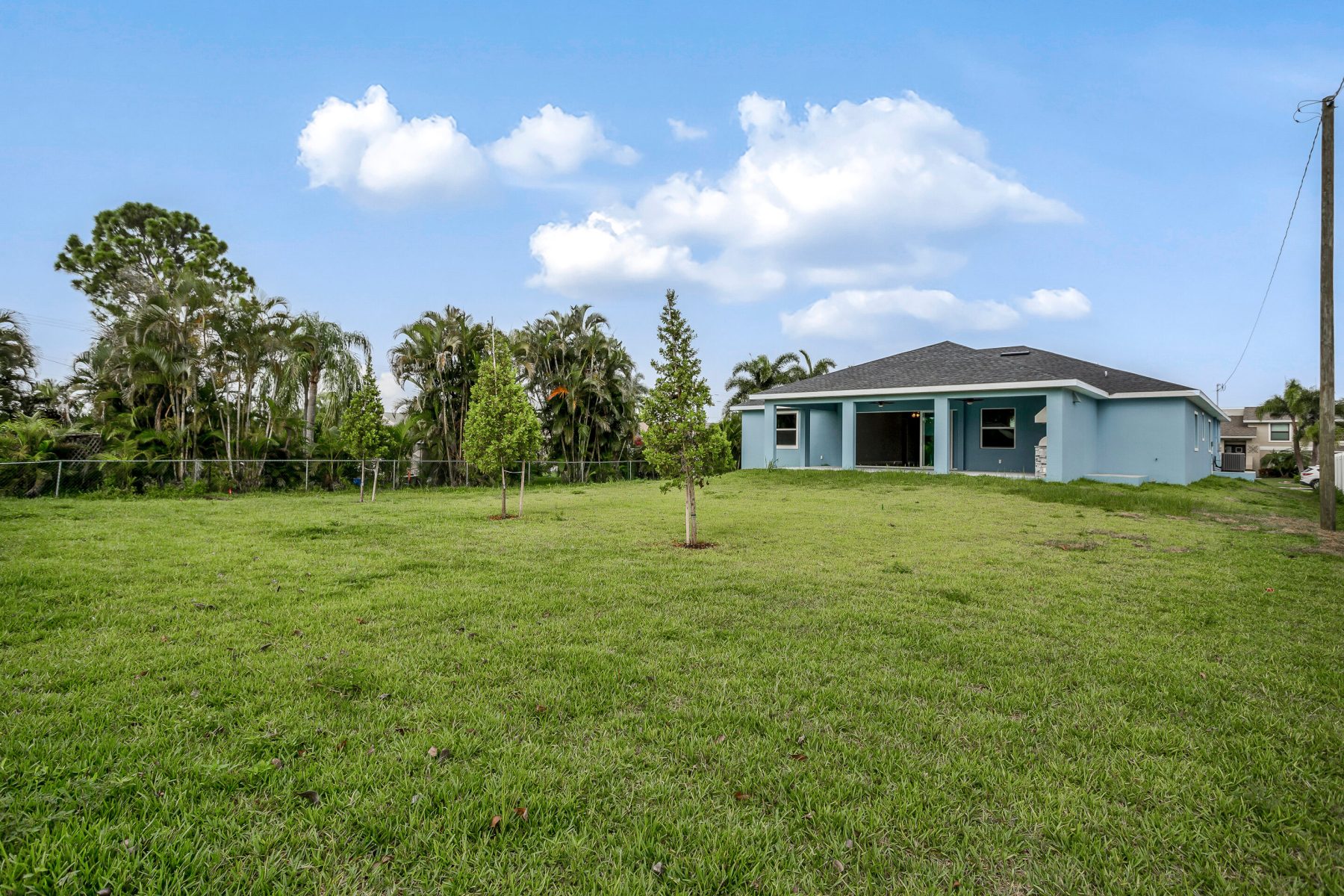 3923-SE-4th-Ave-Cape-Coral-FL-print-028-029-3923SE4thAveCapeCoralFL33904FU-2880x1920-300dpi 3923-SE-4th-Ave-Cape-Coral-FL-print-028-029-3923SE4thAveCapeCoralFL33904FU-2880x1920-300dpi