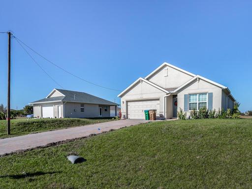 1_1922-NW-22nd-Pl-Cape-Coral-FL-large-004-011-1922NW22ndPlCapeCoralFL33993FU-1500x1000-72dpi-copy 1_1922-NW-22nd-Pl-Cape-Coral-FL-large-004-011-1922NW22ndPlCapeCoralFL33993FU-1500x1000-72dpi-copy