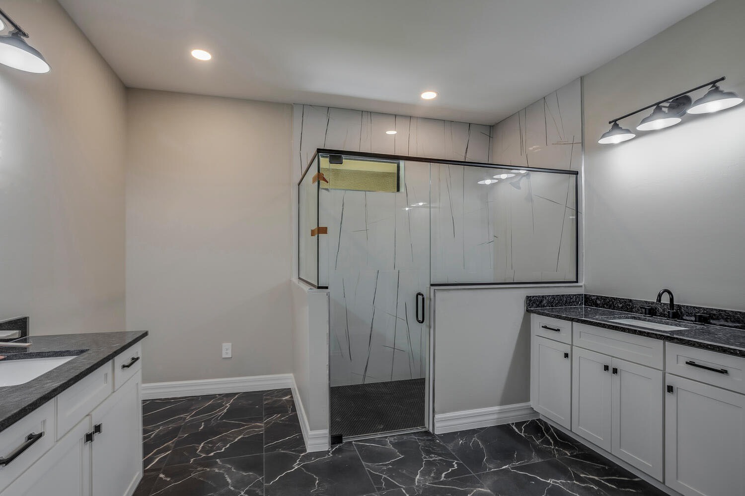 1_2391-Lippincott-Rd-Alva-FL-large-021-023-2391LippincottRdAlvaFL33920FUL-1500x1000-72dpi 1_2391-Lippincott-Rd-Alva-FL-large-021-023-2391LippincottRdAlvaFL33920FUL-1500x1000-72dpi