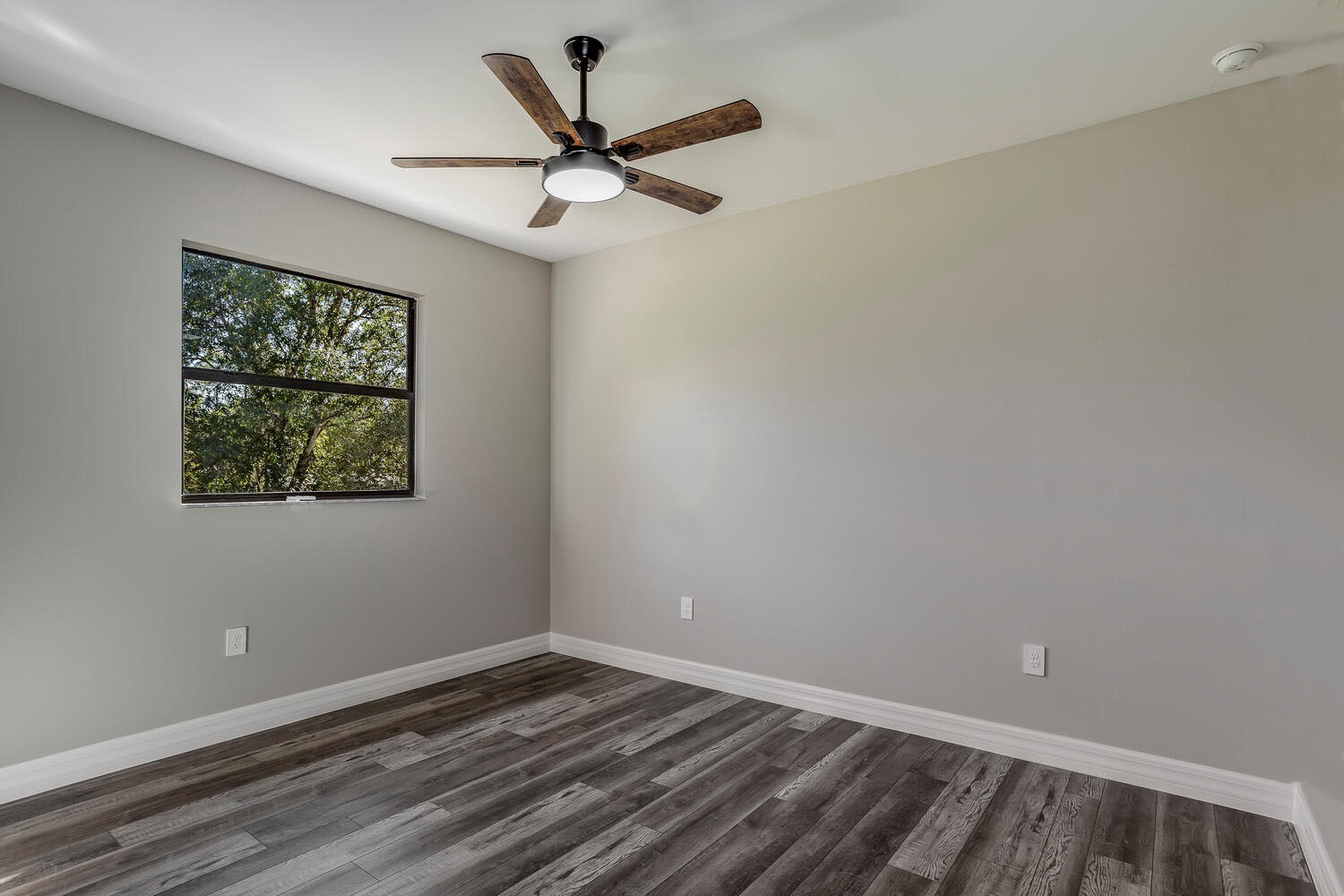 1_2391-Lippincott-Rd-Alva-FL-large-022-018-2391LippincottRdAlvaFL33920FUL-1500x1000-72dpi 1_2391-Lippincott-Rd-Alva-FL-large-022-018-2391LippincottRdAlvaFL33920FUL-1500x1000-72dpi