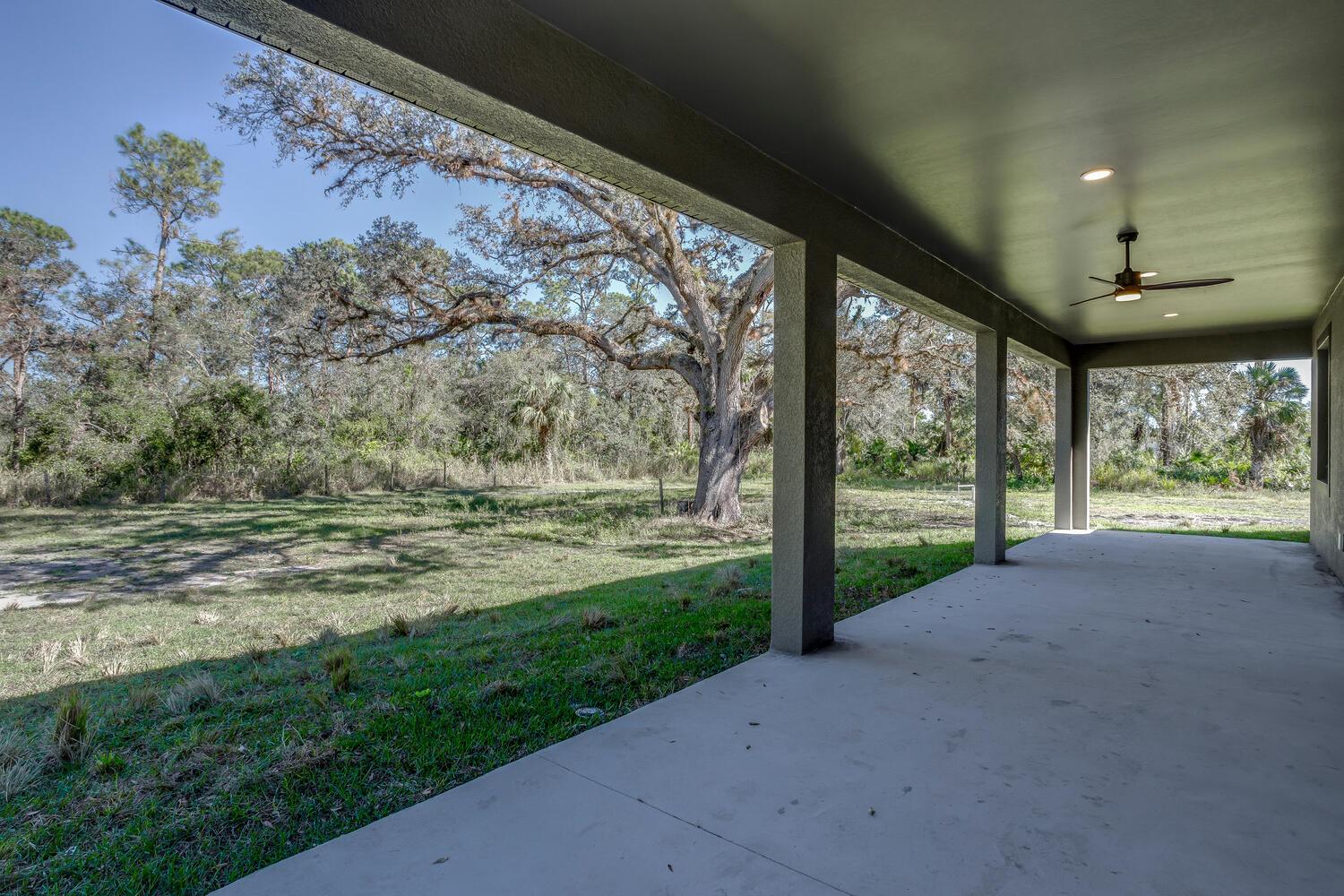1_2391-Lippincott-Rd-Alva-FL-large-026-026-2391LippincottRdAlvaFL33920FUL-1500x1000-72dpi 1_2391-Lippincott-Rd-Alva-FL-large-026-026-2391LippincottRdAlvaFL33920FUL-1500x1000-72dpi