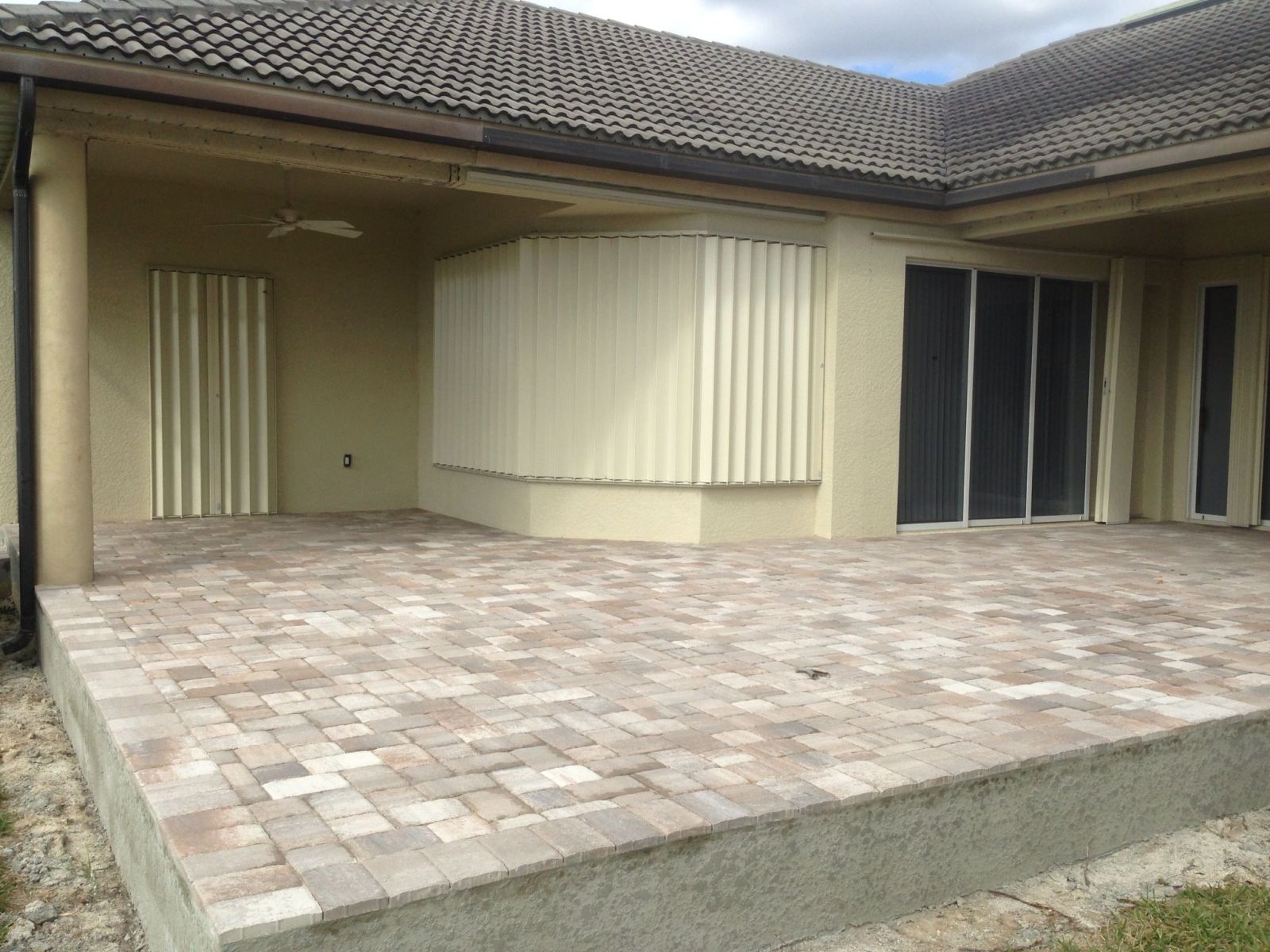 Crown Colony Lanai Extension Crown Colony Lanai Extension