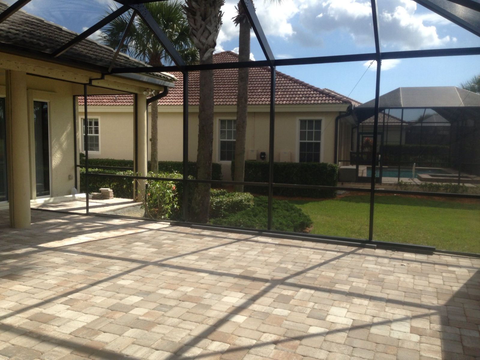 1_Crown-Colony-Lanai-Extension1 1_Crown-Colony-Lanai-Extension1