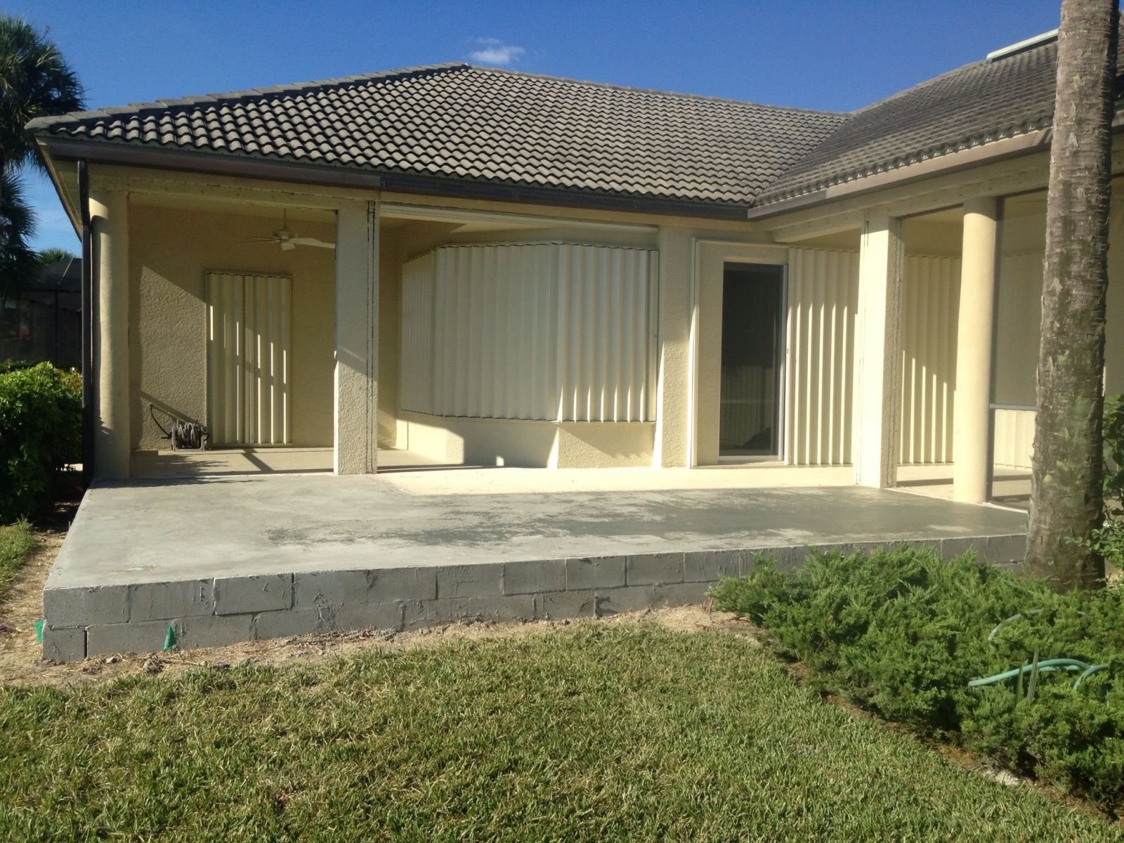 Crown Colony Lanai Extension Crown Colony Lanai Extension