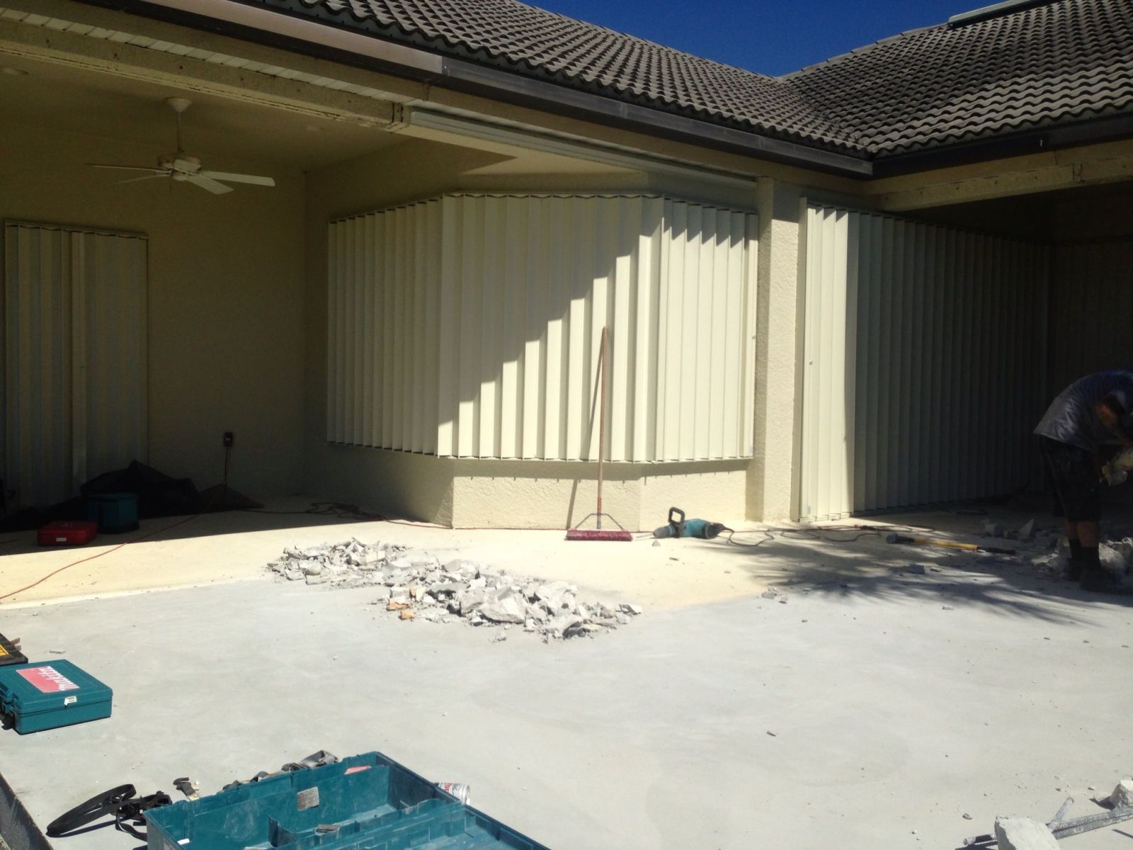 Crown Colony Lanai Extension Crown Colony Lanai Extension