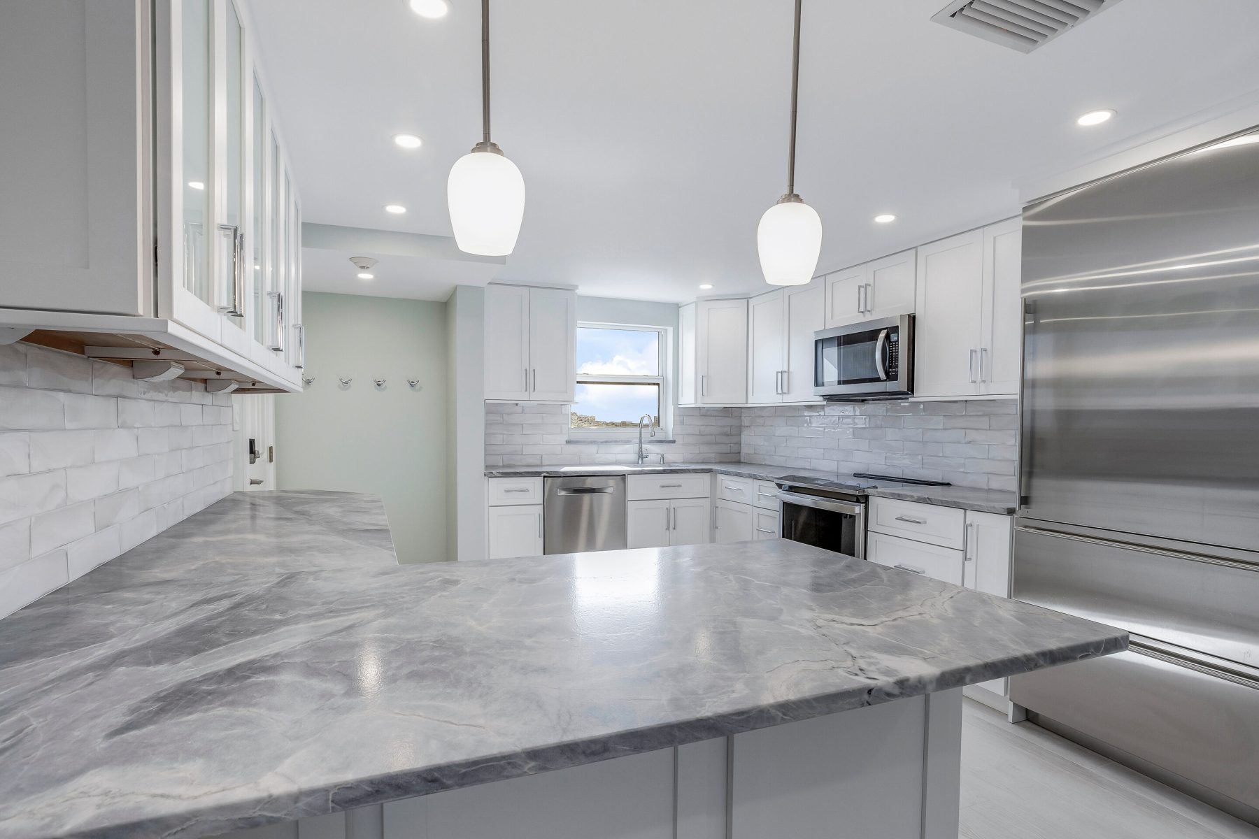 7100-Estero-Blvd-Apt-901-Fort-print-004-006-7100EsteroBlvd901FtMyersBeachF-2880x1920-300dpi 7100-Estero-Blvd-Apt-901-Fort-print-004-006-7100EsteroBlvd901FtMyersBeachF-2880x1920-300dpi